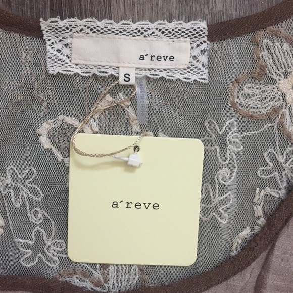 🌸Host Pick🌸 A'Reve Flower Back Detail Dress - Picture 6 of 8